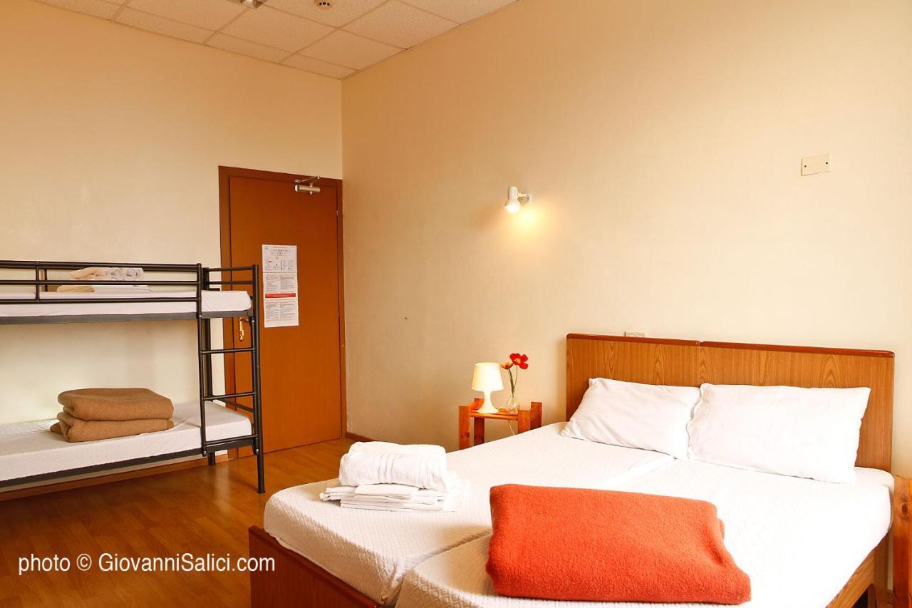 Santangela Hostel & Rooms Menaggio Exterior photo